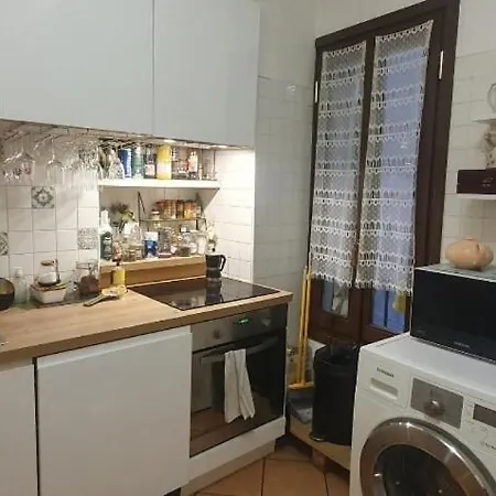 Apartamento Shared With Kitten